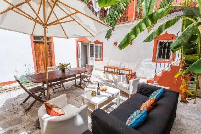 Apartamentos El Patio Andaluz Jerez de la Frontera Rom bilde